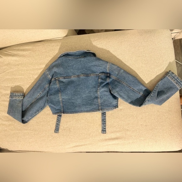Fashion Nova cargo cropped denim jacket size S - Picture 3 of 3